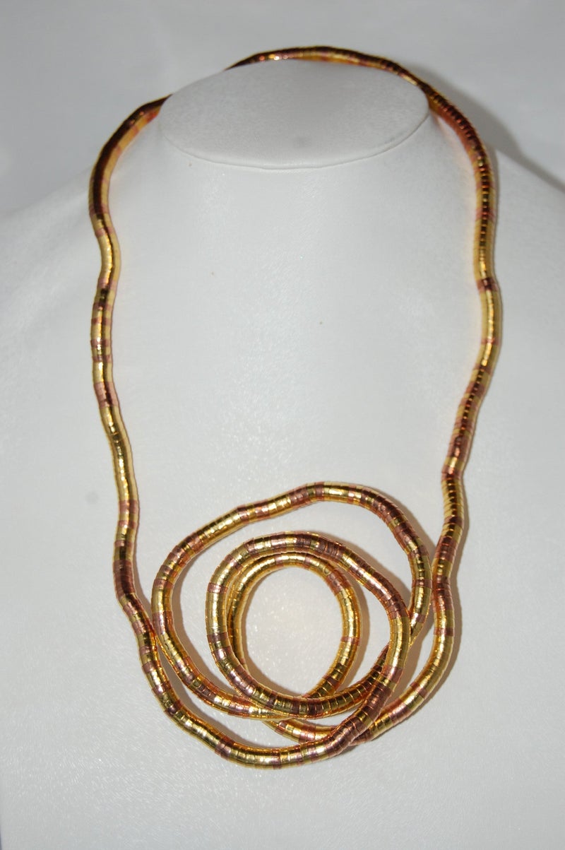 SnakeTwist