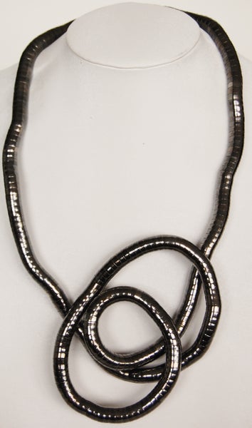 SnakeTwist