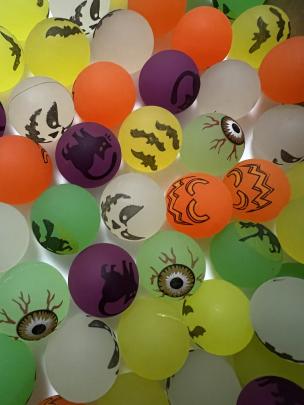 Halloween Bouncy Balls (2)