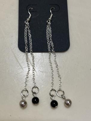 Fidget Earrings (Pearl Beads)