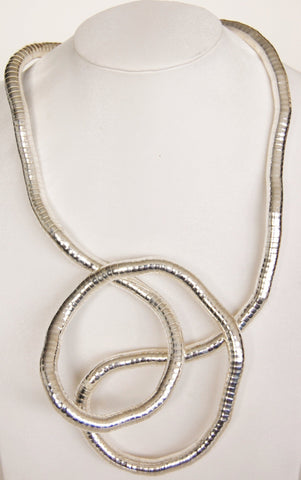 SnakeTwist
